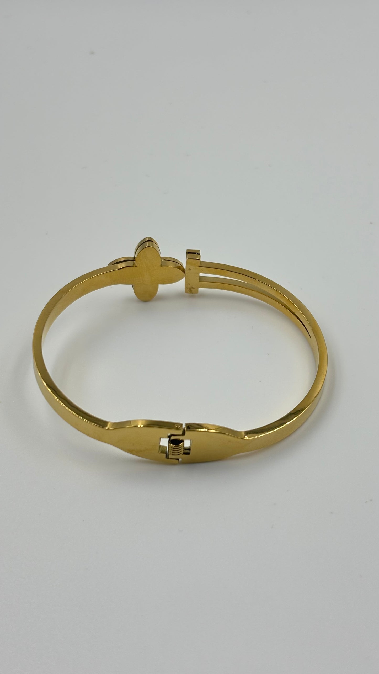 Classy gold plated kada