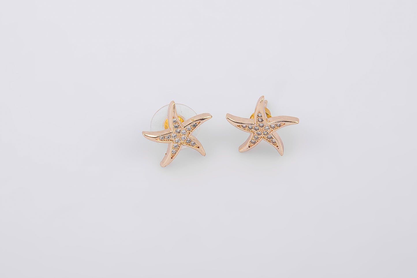 Star stud earrings